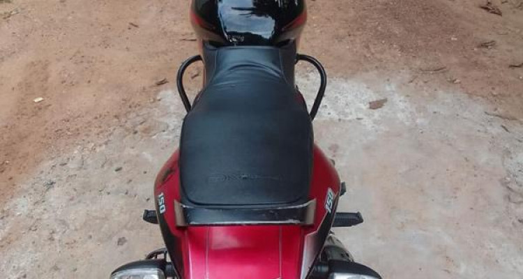 BAJAJ PULSAR 150 2015