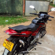BAJAJ PULSAR 150 2015