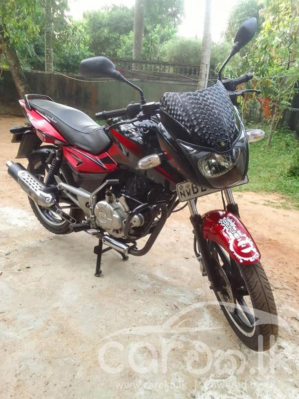 BAJAJ PULSAR 150 2015