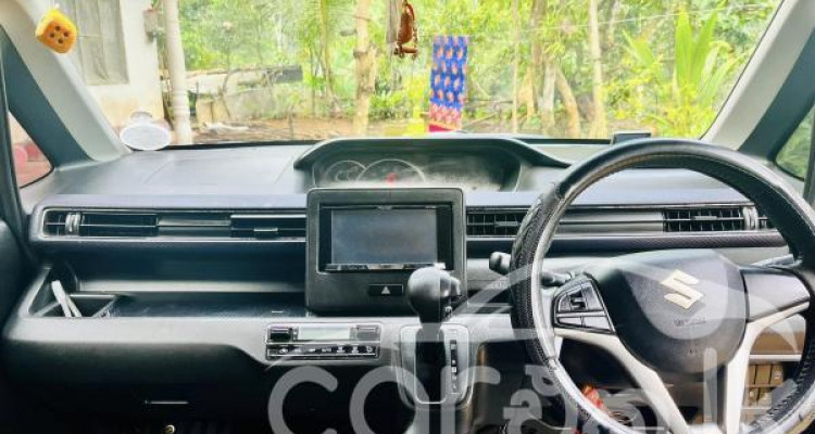SUZUKI WAGON R PREMIUM 2018