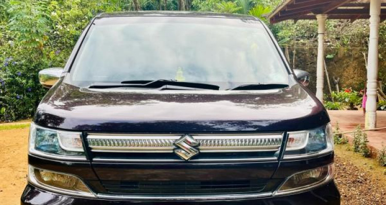 SUZUKI WAGON R PREMIUM 2018