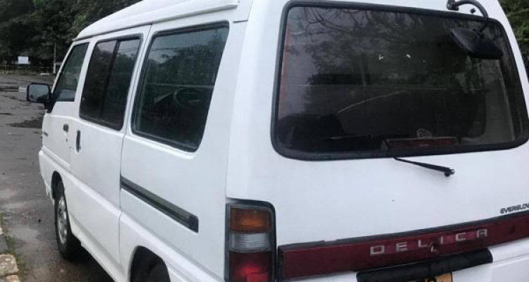 MITSUBISHI P05 1993