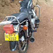 SUZUKI GN125 2017