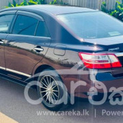 TOYOTA PREMIO 2011