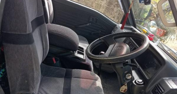 NISSAN VANETTE 1998