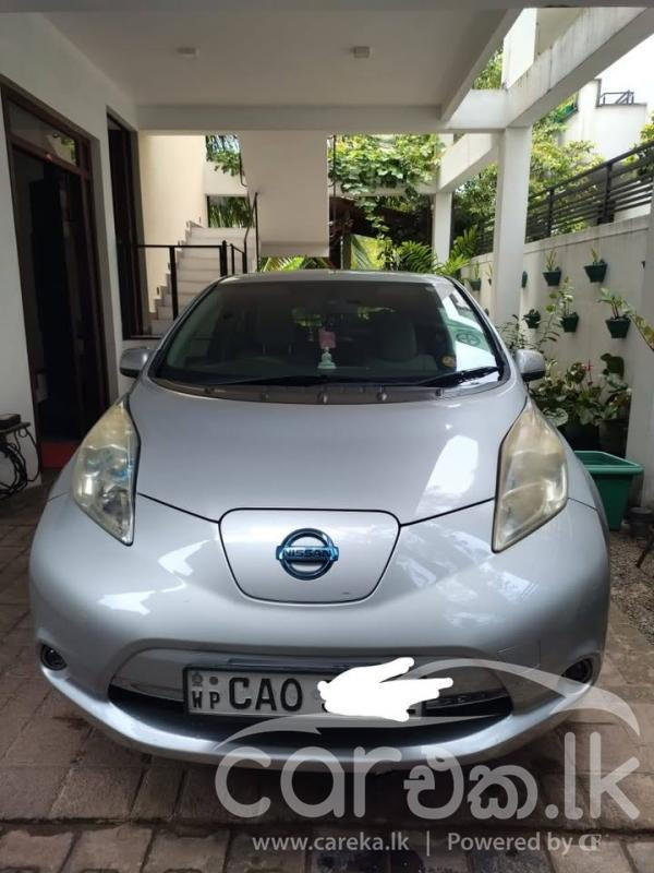 NISSAN LEAF 2012