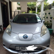 NISSAN LEAF 2012