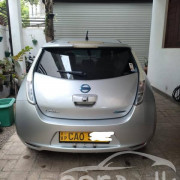 NISSAN LEAF 2012