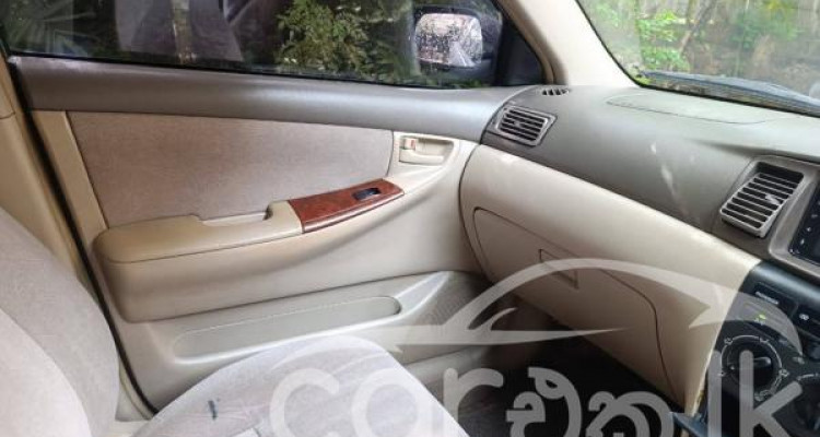 TOYOTA COROLLA 121 2002