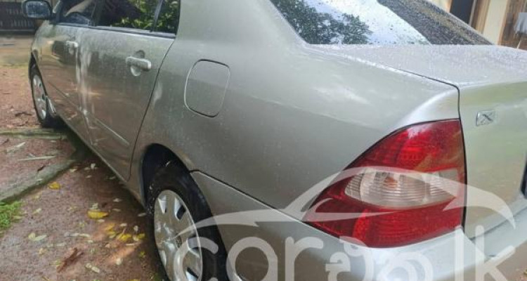 TOYOTA COROLLA 121 2002