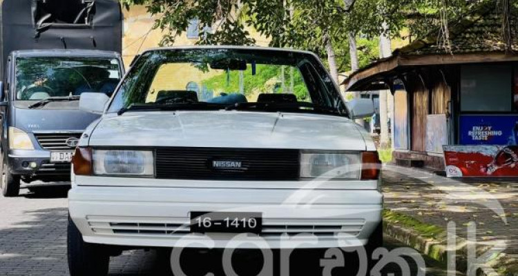 NISSAN TRAD SUNNY 1989