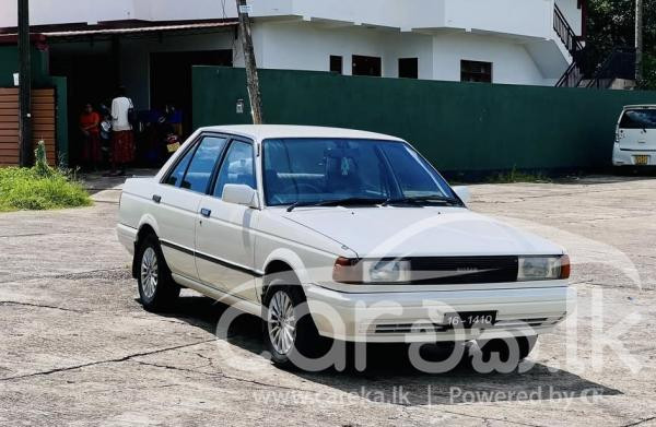 NISSAN TRAD SUNNY 1989