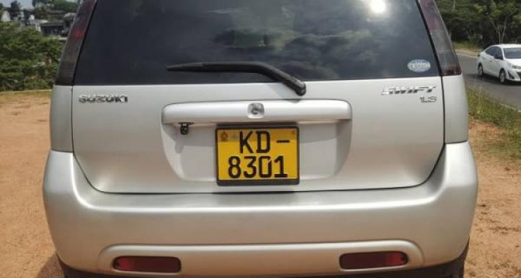 SUZUKI SWIFT 2003