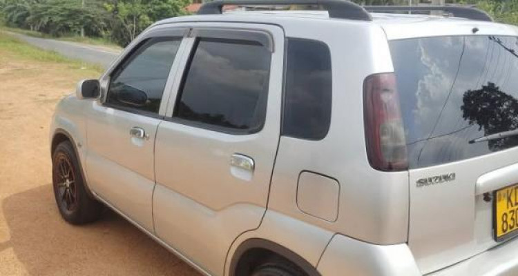 SUZUKI SWIFT 2003