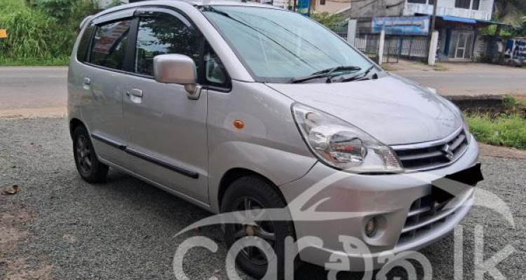 SUZUKI ESTILO 2010