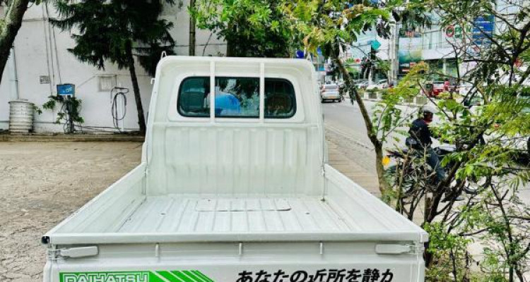 DAIHATSU HIJET 2003