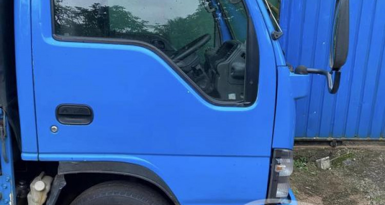 ISUZU ELF 1999