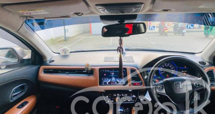 HONDA VEZEL 2014
