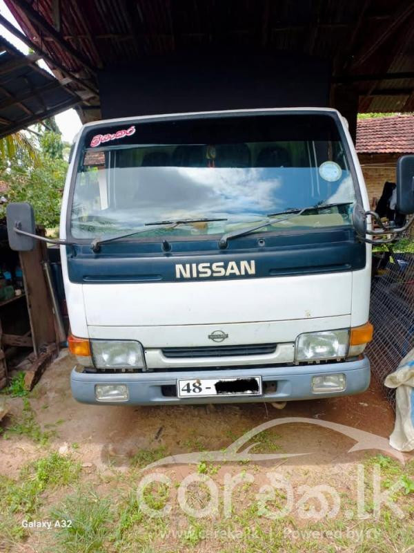 NISSAN ATLAS 1990