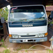 NISSAN ATLAS 1990