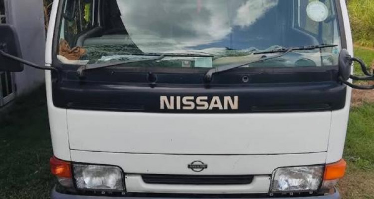 NISSAN ATLAS 1990