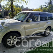 MITSUBISHI MONTERO 2013