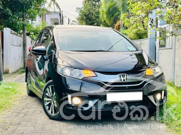 HONDA FIT GP5 2015