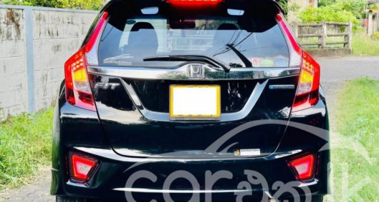 HONDA FIT GP5 2015