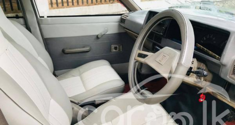 TOYOTA COROLLA DX WAGON 1985