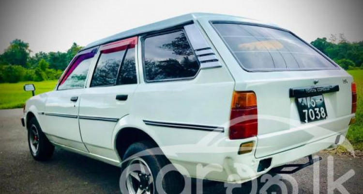 TOYOTA COROLLA DX WAGON 1985