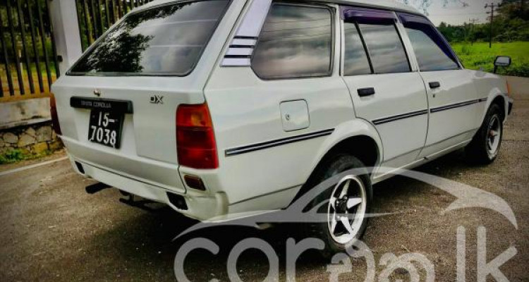 TOYOTA COROLLA DX WAGON 1985