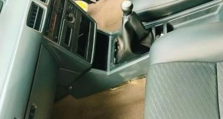 MITSUBISHI LANCER BOX 1982