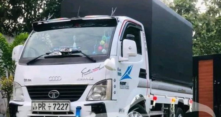 TATA SUPER ACE 2011