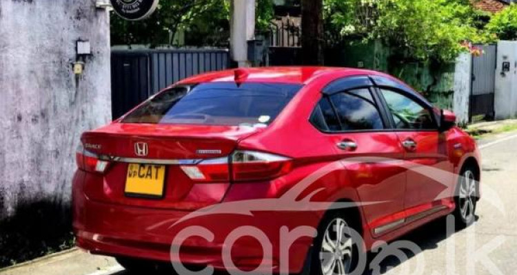 HONDA GRACE 2017