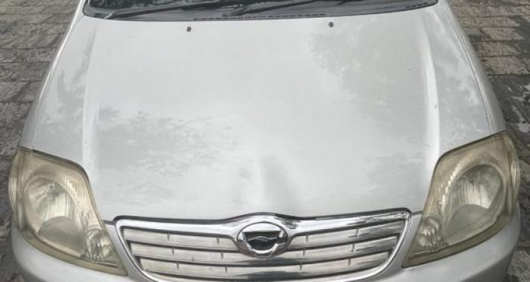 TOYOTA COROLLA NZE-121 2003