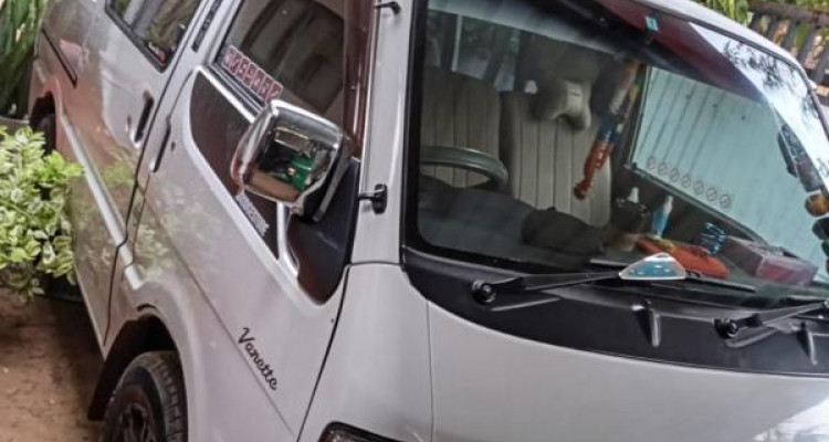 NISSAN VANETTE 2003