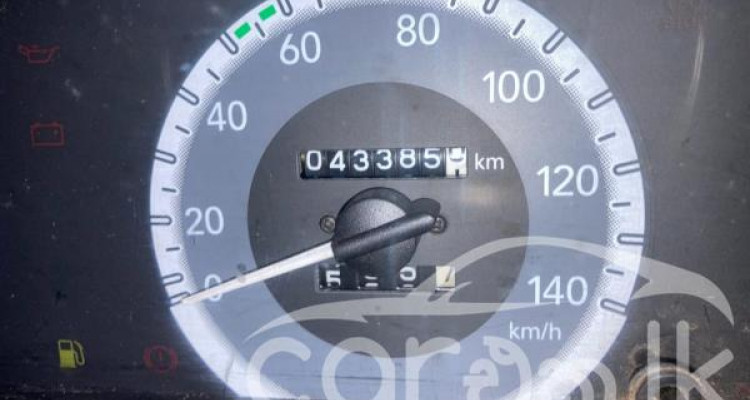 MAHINDRA BOLERO 2015