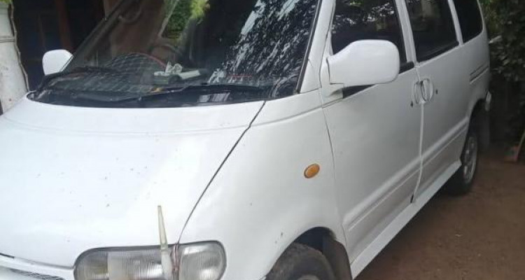 NISSAN SERENA 1994