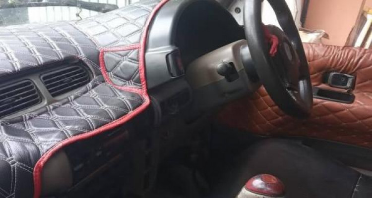 NISSAN SERENA 1994
