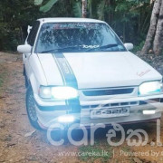 MAZDA FAMILIA 323 1989