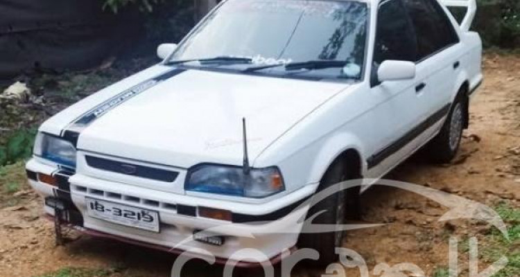 MAZDA FAMILIA 323 1989