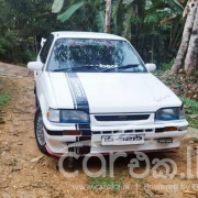 MAZDA FAMILIA 323 1989