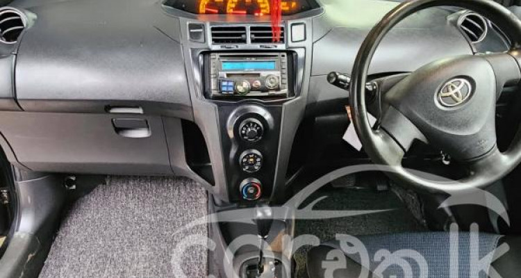 TOYOTA VITZ 2007