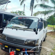 TOYOTA DOLPHIN 1995