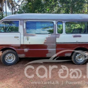 TOYOTA HIACE LH40 1981