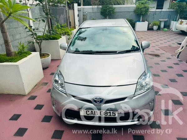 TOYOTA PRIUS 2012