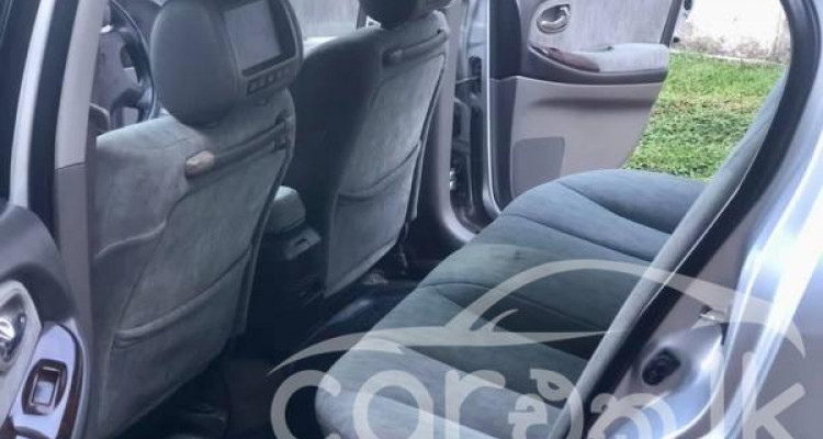 TOYOTA PREMIO 2017