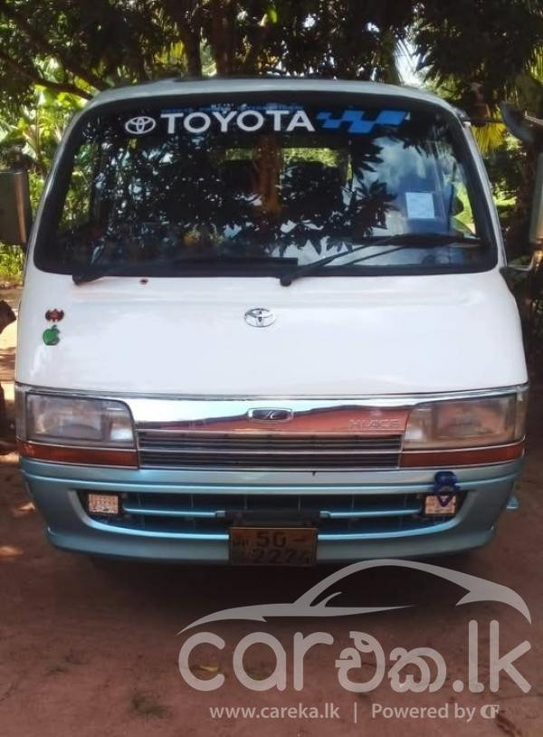 TOYOTA HIACE LH20 1982
