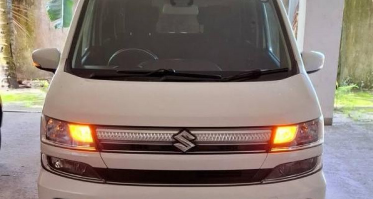 SUZUKI WAGON R FZ 2017