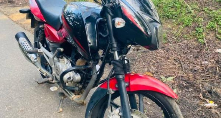 BAJAJ PULSAR 2015